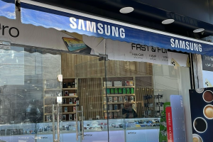 Samsung Mobiles